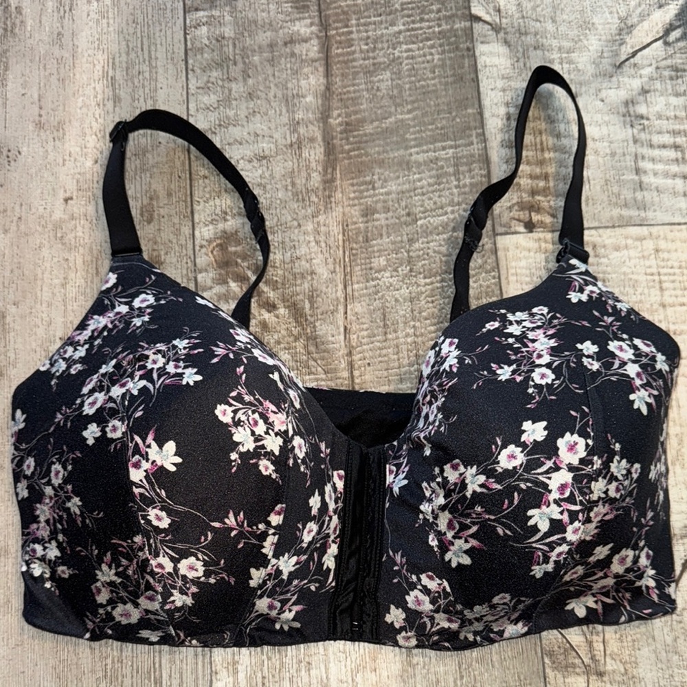 CACIQUE‎ Floral Black Bra- size 42F